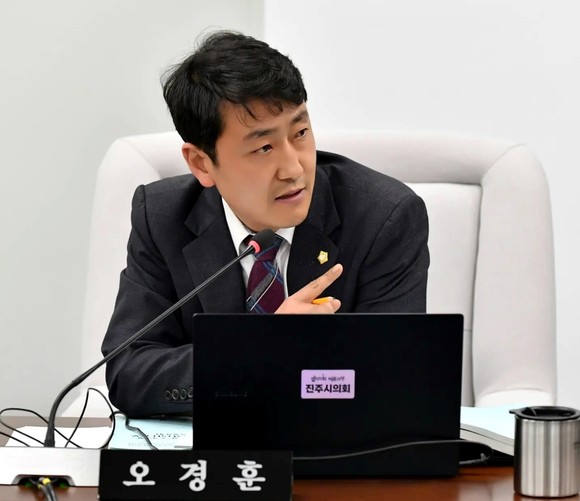 진주시의회 오경훈 의원이 재향군인 예우·지원에 관한 조례 개정안 발의하고 있다. ⓒ 프라임경제