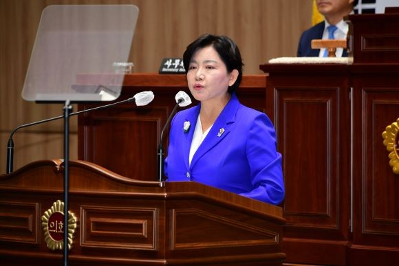 박미정 의원이 시정질문을 하고 있다. ⓒ 광주광역시의회