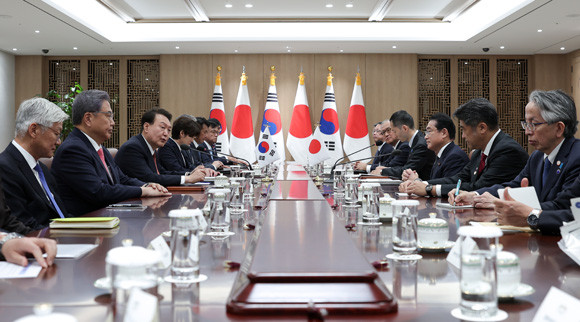 윤 대통령은 지난 7일 용산 대통령실에서 기시다 총리와 한일 정상회담을 가졌다. ⓒ 대통령실