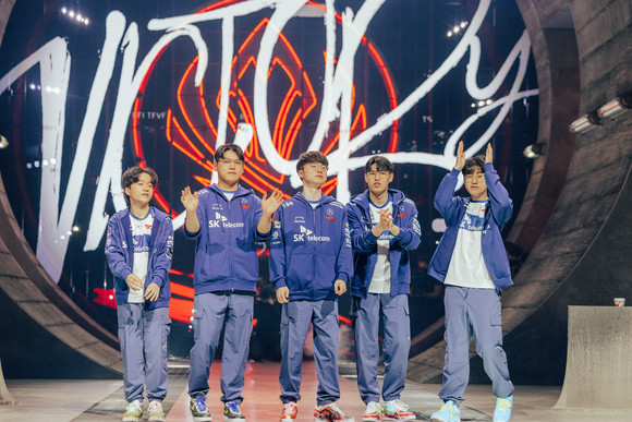 MSI 2023 브래킷 스테이지에서 젠지를 격파하고 승자 결승에 올라간 T1. ⓒ 라이엇 게임즈 이스포츠