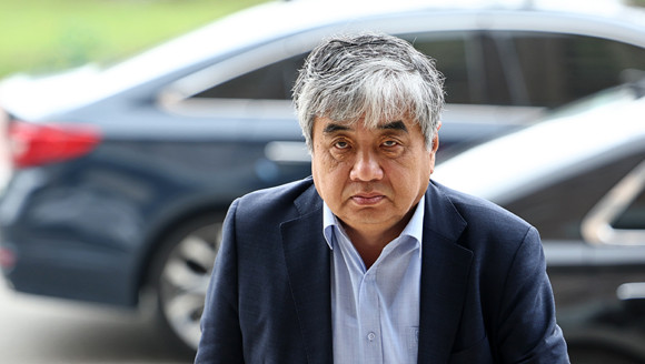 윤 대통령은 한상혁 방송통신위원장이 정상적인 직무 수행이 불가능한 상황이라 판단해 30일 면직 처분했다. ⓒ 연합뉴스