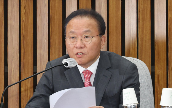 국민의힘 윤재옥 원내대표가 7일 오전 서울 여의도 국회에서 열린 우리바다 지키기 검증 TF 확대회의에서 발언하고 있다. ⓒ 연합뉴스