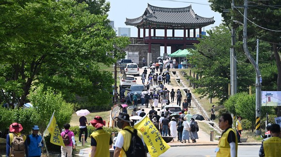 순교의 땅 홍성군과 함께 걷는 순례객 방문 모습. ⓒ 홍성군