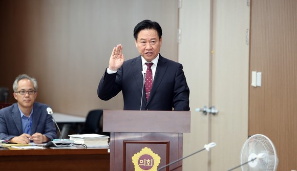 제2차 문화관광재단 대표이사 인사청문특위 (서흥식 후보자). ⓒ 의회사무국