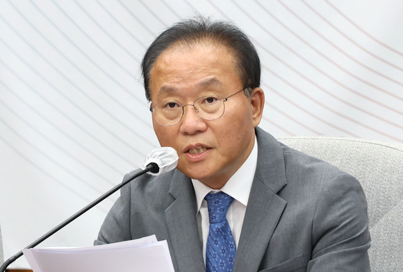 국민의힘 윤재옥 원내대표가 23일 오전 국회에서 열린 원내대책회의에서 발언하고 있다. ⓒ 연합뉴스