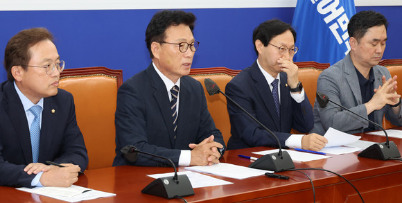 박광온 더불어민주당 원내대표가 29일 국회에서 열린 정책조정회의에서 발언하고 있다. ⓒ 연합뉴스