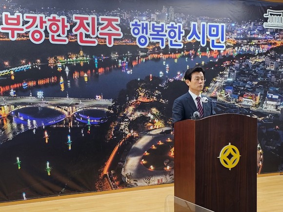 조규일 진주시장이, 민선 8기 취임 1주년을 맞아 그동안의 소회와 계획을 밝히고 있다. ⓒ 프라임경제