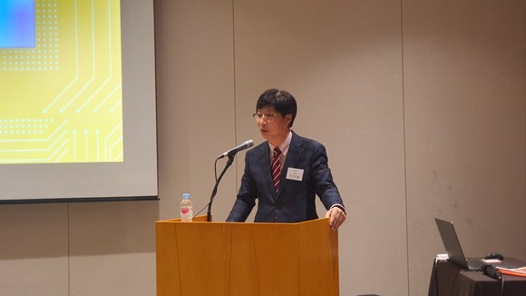 이덕형 에이엘티 대표가 12일 서울 여의도에서 열린 기자간담회에서 인사말을 하고 있는 모습. = 박기훈 기자