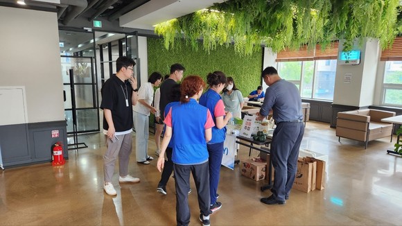 남해군이 지앤푸드 본사에서 농특산물 시식행사를 가지고 있다. ⓒ 남해군청