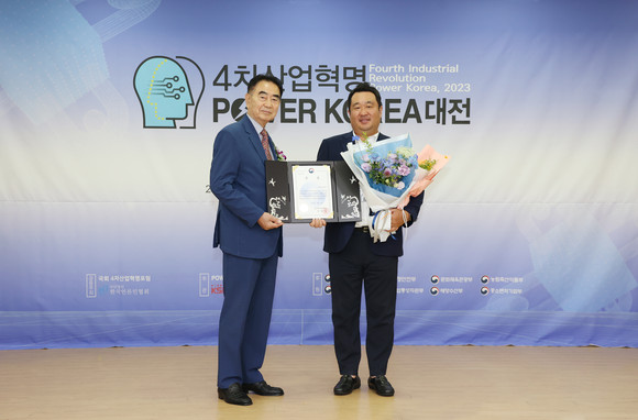 이노그리드가 '제8회 4차 산업혁명 Power Korea 대전'에서 우수기업으로 선정, 산업통상자원부 장관상을 수상했다. ⓒ 이노그리드