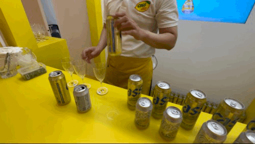 오비맥주 카스는 평이할 수 있는 시음 기회를 '카스 레몬 스퀴즈 바'를 만들어 카스만의 방식으로 재구성했다. = 김수현 기자