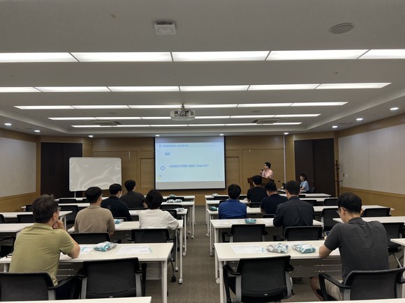 센터는 지난 24일 '직장인중독예방교육'을 진행했다. ⓒ 성남시중독관리통합지원센터