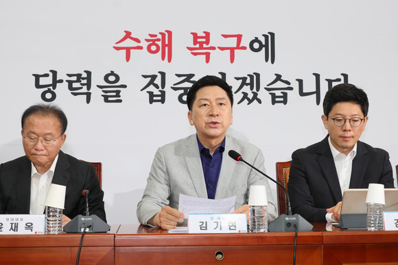 국민의힘이 더불어민주당이 이상민 행정안전부 장관 탄핵 소추를 추진한 것에 대해 사과하라고 지적했다. ⓒ 연합뉴스