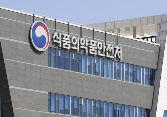 지난해 국내 식품산업 생산실적이 밀키트에 대한 수요 증가 등에 힘입어 100조원을 넘어 국내 총생산 5%를 차지한 것으로 나타났다. ⓒ 연합뉴스