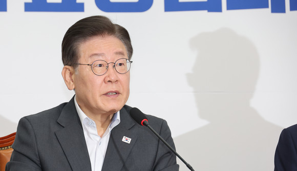 이재명 더불어민주당 대표가 28일 서울 여의도 국회에서 열린 최고위원회의에서 발언하고 있다. ⓒ 연합뉴스