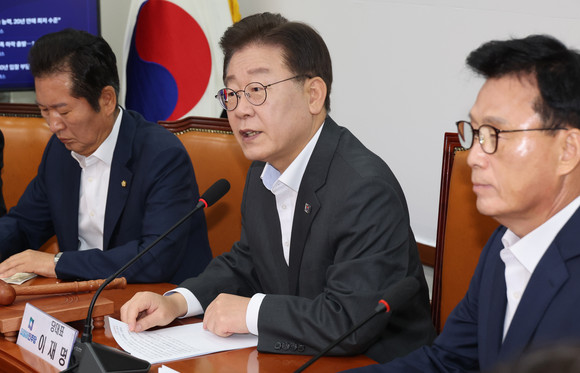 이재명 더불어민주당 대표가 31일 국회에서 열린 최고위원회의에서 발언하고 있다. ⓒ 연합뉴스