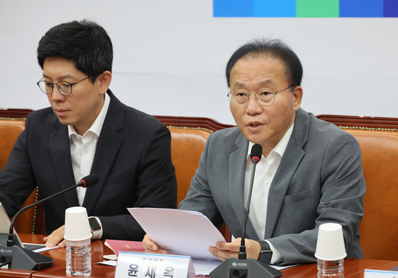 윤재옥 국민의힘 원내대표가 3일 국회에서 열린 최고위원회의에서 발언하고 있다. ⓒ 연합뉴스
