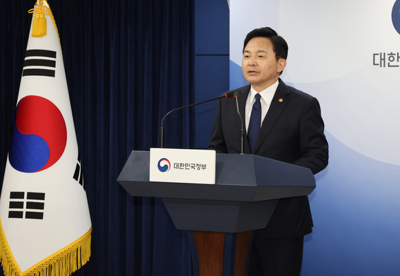 원희룡 국토교통부 장관이 지난달 31일 LH 무량판 구조 조사 결과를 브리핑하고 있다. ⓒ 연합뉴스