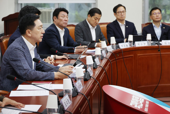 국민의힘 김기현 대표가 28일 국회에서 열린 최고위원회의에서 발언을 하고 있다. ⓒ 연합뉴스