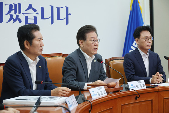 이재명 더불어민주당 대표가 28일 오전 국회에서 열린 최고위원회의에서 발언하고 있다. ⓒ 연합뉴스