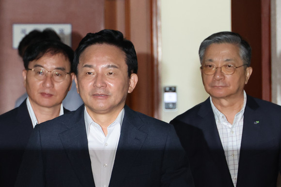 원희룡 국토교통부 장관이 지난 27일 '검단 아파트 사고 및 GS건설 현장 점검결과' 회의를 열고 GS건설 컨소시엄에 대해 영업정지 10개월 추진을 결정했다. ⓒ 연합뉴스