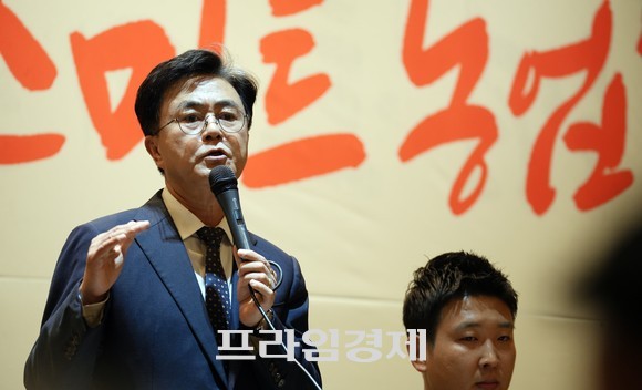 김태흠 지사는 31일 보령베이스리조트에서 열린 '2023년 스마트팜 청년농업인 합동 워크숍'에 참석해 청년 농업인들과 간담회를 가졌다. ⓒ 프라임경제
