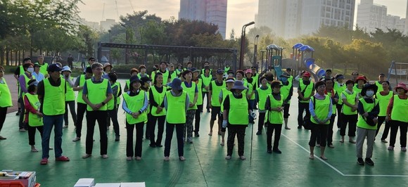 안전하게 맨발 걷기 행사 운영 모습. ⓒ 당진시