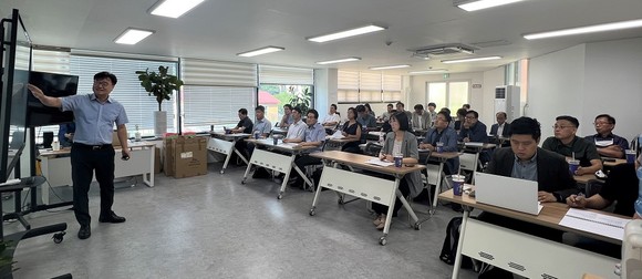경기도 내 위기 소상공인의 경영정상화를 지원하는 희망리턴패키지 경영개선지원 사업의 일환인 멘토와 컨설턴트 교육이 진행된다. ⓒ 오렌지나무시스템