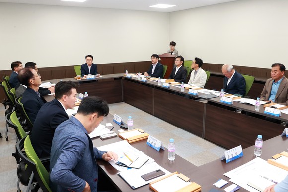 사천시가 에어로마트사천 추진위원회를 개최하고 있다. ⓒ 사천시