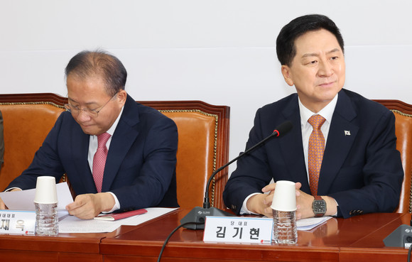 김기현 국민의힘 대표가 25일 국회에서 최고위원회의를 하고 있다. ⓒ 연합뉴스