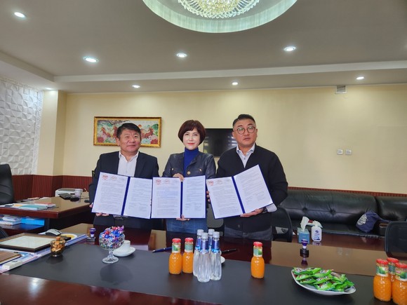 반영구 화장의 법제화를 위해 노력하고 있는 한국스케치메이크업협회가 몽골 국립대학교와 지난 19일 MOU를 체결했다고 23일 밝혔다. ⓒ 한국스케치메이크업협회