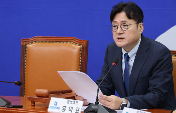 홍익표 더불어민주당 원내대표가 6일 열린 최고위원회의에서 발언하고 있다. ⓒ 연합뉴스
