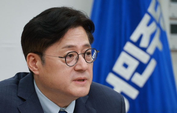 홍익표 더불어민주당 원내대표가 16일 국회에서 열린 최고위원회의에서 발언하고 있다. ⓒ 연합뉴스