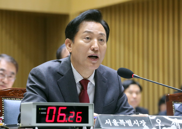 오세훈 서울시장이 23일 국회 국토교통위원회 국정감사에서 답변하고 있다. ⓒ 연합뉴스