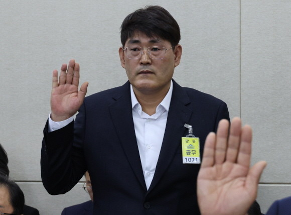 25일 국회 보건복지위원회 국정감사에서 탕후루 설탕 과소비와 관련해 출석한 정철훈 달콤나라앨리스 공동대표. © 연합뉴스