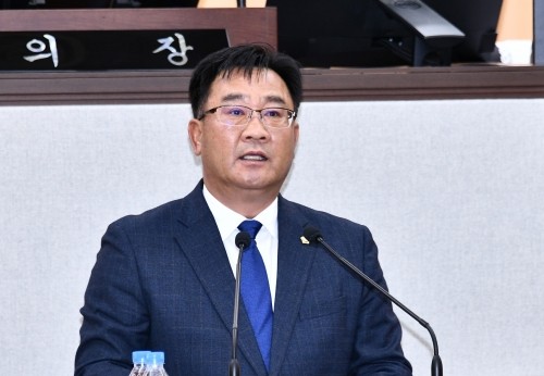 5분 발언을 하고 있는 김철민 의원. ⓒ 여수시의회