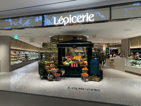 롯데백화점 인천점 지하 1층 푸드에비뉴에 선보인 프리미엄 식료품점 '레피세리'. © 롯데쇼핑