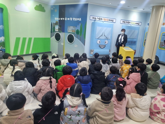 진주시가 연중 무료 운영하는 어린이교통공원·청소년모험공원. ⓒ 진주시