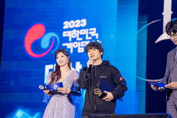 네오위즈는 올해 최고의 해를 보냈다. 2023 대한민국 게임대상에서 PC·콘솔 게임 'P의 거짓'이 올해 대한민국 최고 게임 타이틀을 거머쥐었다. ⓒ 네오위즈