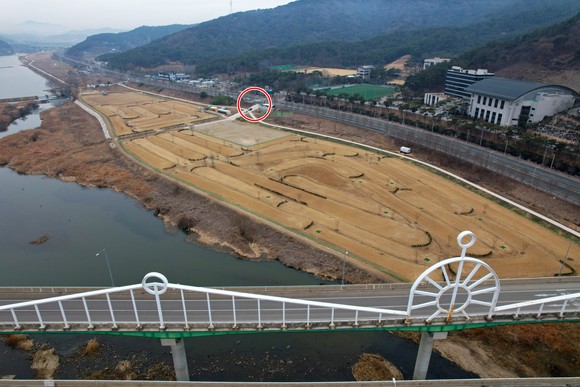 광산구 서봉파크골프장 전경(붉은 원이 주 진출입로). ⓒ 프라임경제