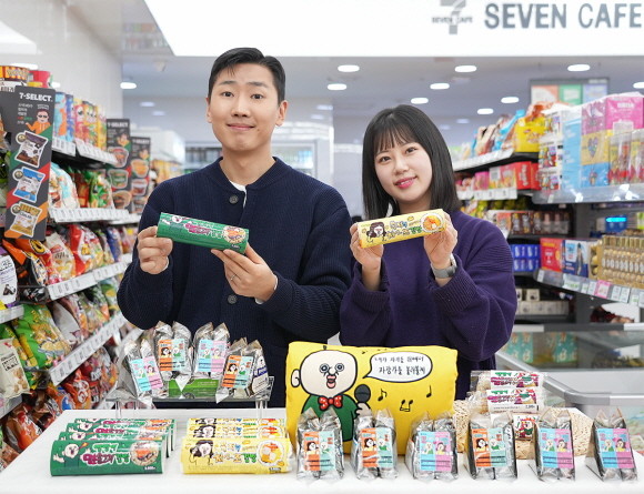 세븐일레븐에서 요즘 대세 캐릭터 '빵빵이'와 '옥지'의 모습을 담은 다양한 간편식을 즐길 수 있게 된다. © 세븐일레븐