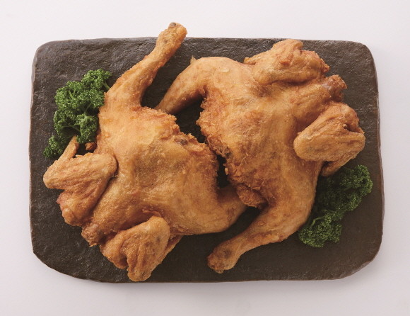 이마트 즉석조리코너 '키친델리'가 봄 신상품 14종을 출시하고, 먹거리 경쟁력 강화에 나섰다. © 이마트