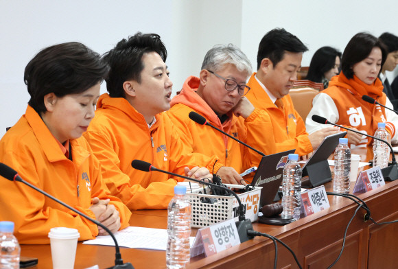 이준석 개혁신당 대표가 20일 국회에서 열린 최고위원회의에서 발언하고 있다. ⓒ 연합뉴스