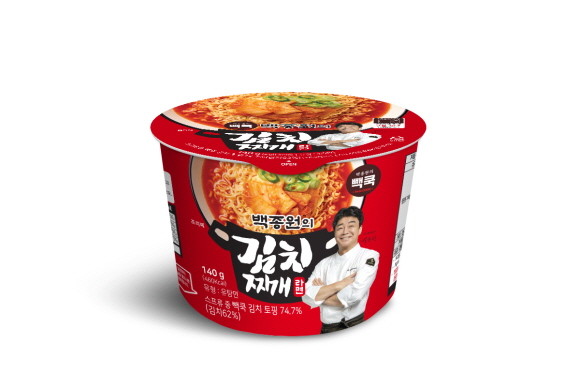 더본코리아가 김치찌개를 콘셉트로 한 '백종원의 김치찌개라면'을 새롭게 선보인다. © 더본코리아