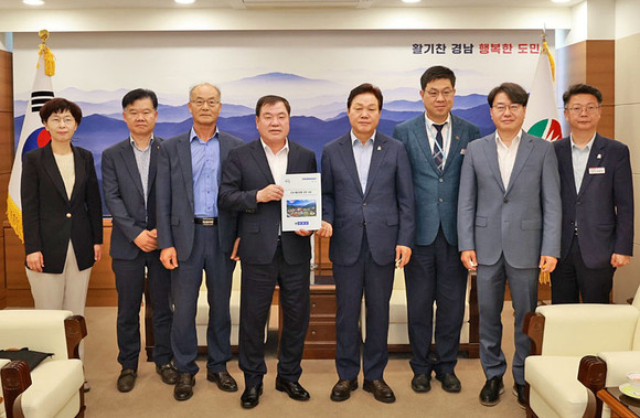 산청군 경남도 긴밀한 협조체계 구축 안간힘. ⓒ 산청군