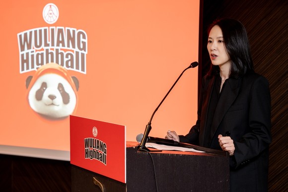 조경 사천성의빈우량예그룹 수출입유한공사 국제판매부장이 발언하고 있다. ⓒ 우량예그룹