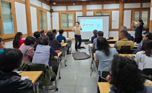 담양군은 지난 4월17일부터 6월19일까지 농촌체험지도사, 체험 마을 리더, 체험 전문가, 문화관광해설사를 대상으로 슬로관광 콘텐츠 기획과 운영 등의 교육을 진행했다. ⓒ 담양군