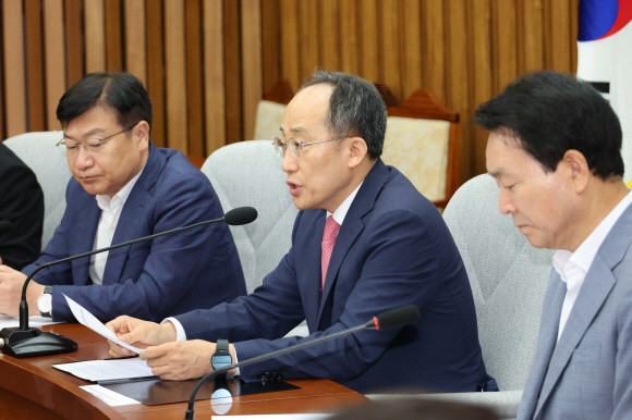 추경호 국민의힘 원내대표가 지난 19일 서울 여의도 국회에서 열린 원내대책회의를 주재하고 있다. ⓒ 연합뉴스