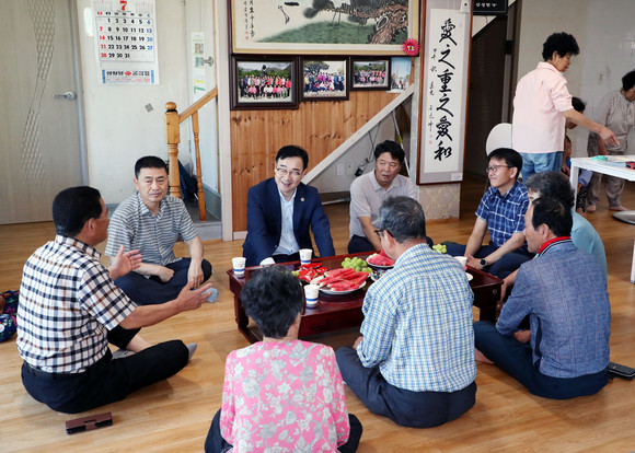 하승철 하동군수가 금성면 찾고 현장 소통을 이어가고 있다. ⓒ 하동군