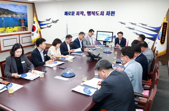 박동식 사천시장이 제2차 반부패 청렴추진단 회의를 주재하고 있다. ⓒ 사천시